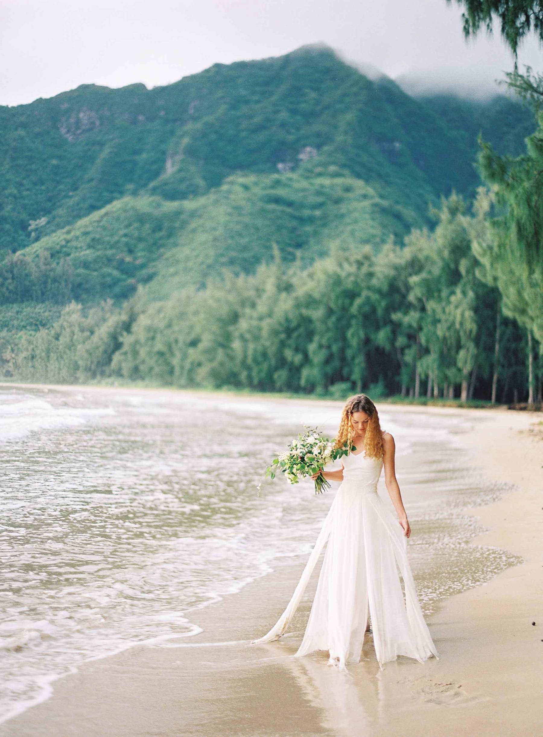 Hawaii Bridal Shoot - Florals by Designs by Hemingway