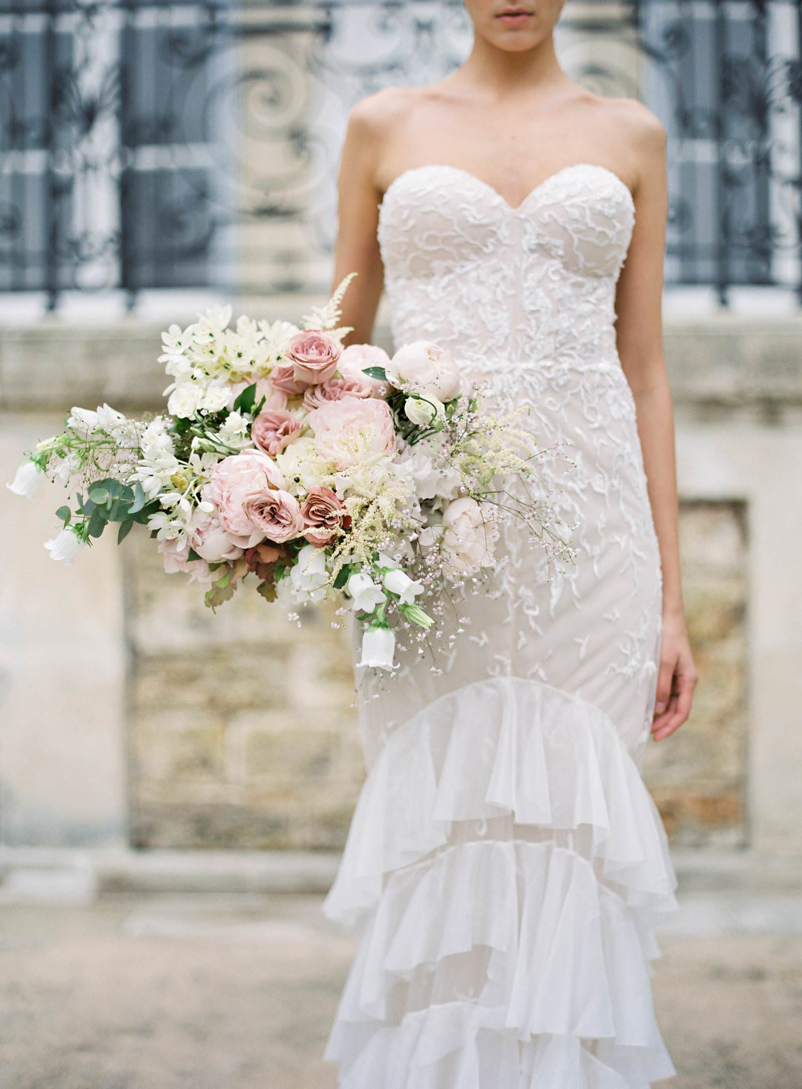 hemingway bridal bouquet- paris wedding florist
