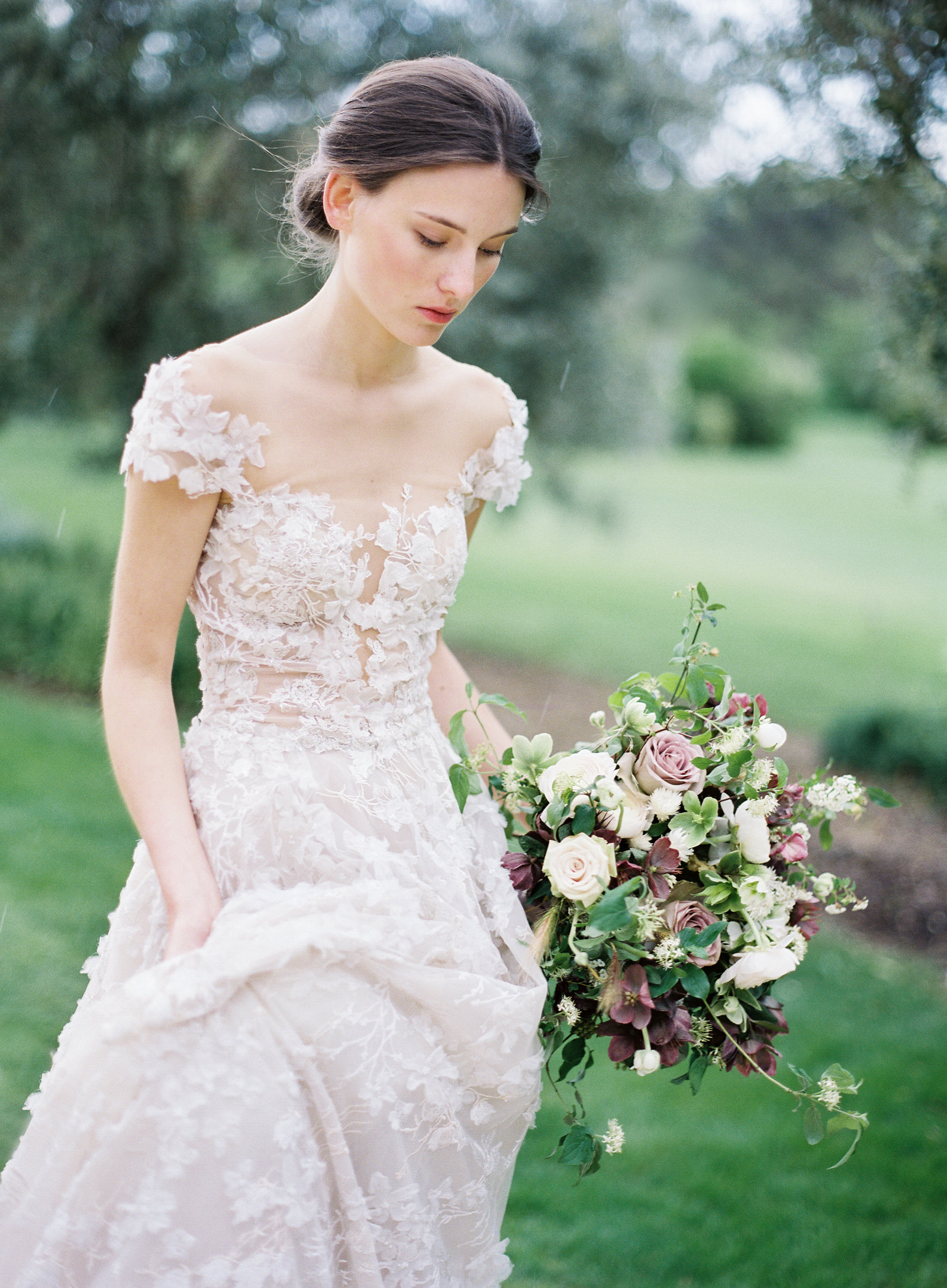 hemingway hellebore bridal bouquet- provence